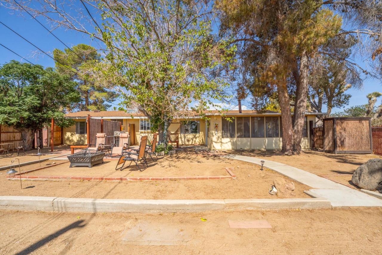 *New*King Beds*Bbq Grill*Fire-Pit*Hammock*Workplace Yucca Valley Exterior photo